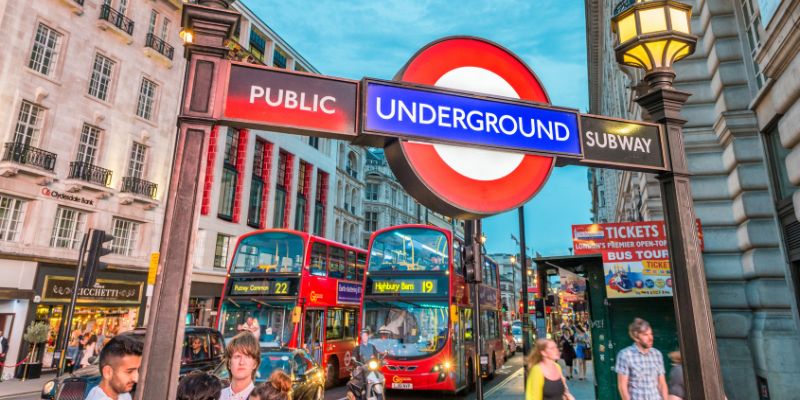 piccadilly circus