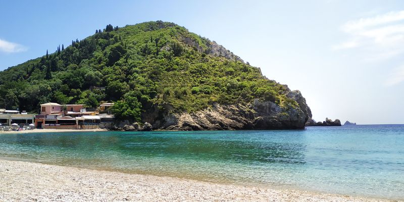 spiridon plage kassiopi